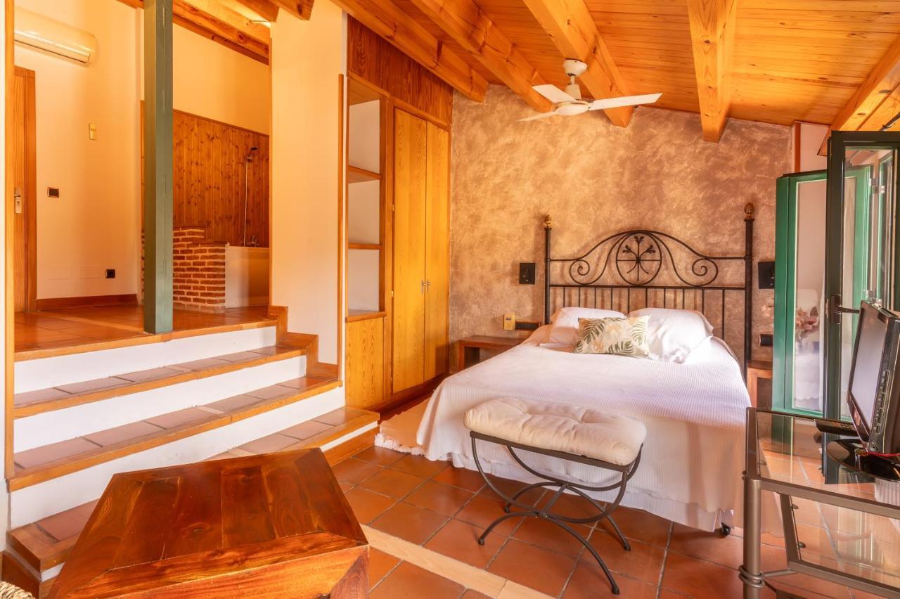 Hospederia El Arco Hotell Villavieja del Lozoya Exteriör bild