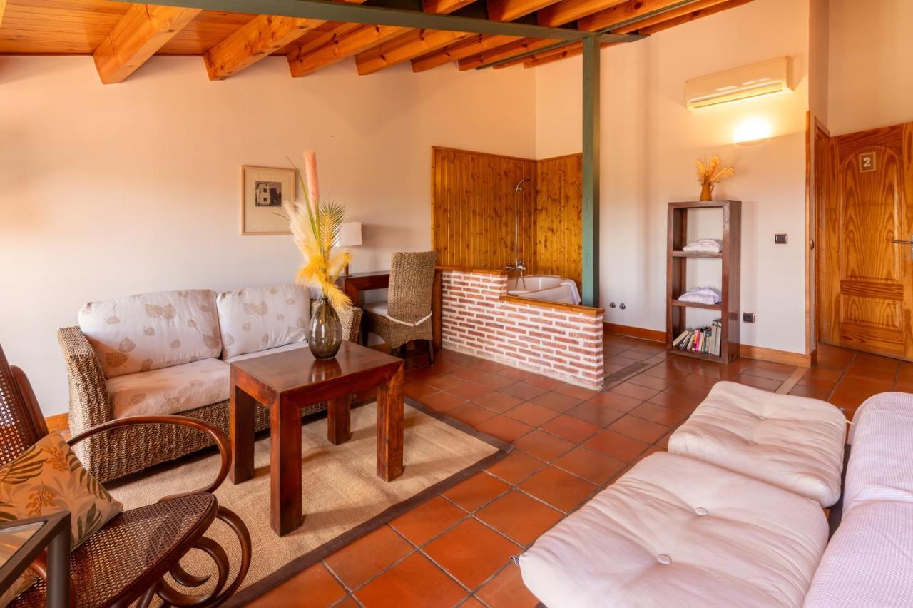 Hospederia El Arco Hotell Villavieja del Lozoya Exteriör bild