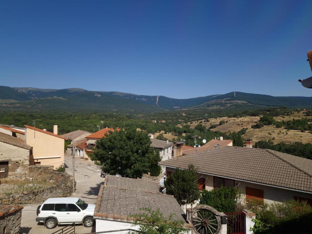 Hospederia El Arco Hotell Villavieja del Lozoya Exteriör bild